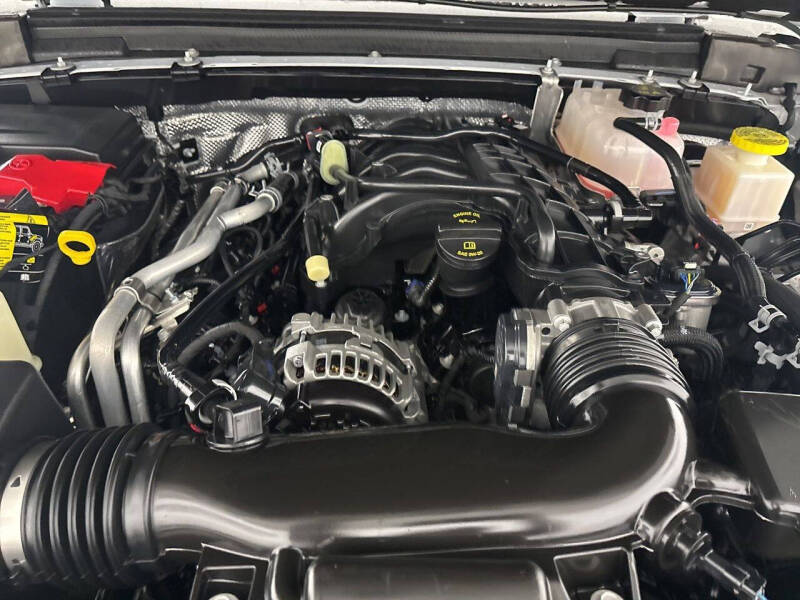 2025 Jeep Gladiator NightHawk