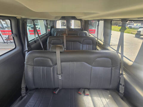 2017 GMC Savana LS 3500