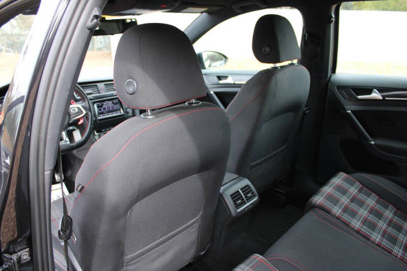 2015 Volkswagen Golf GTI S