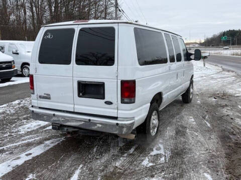 2011 Ford E-Series E-350 SD XL