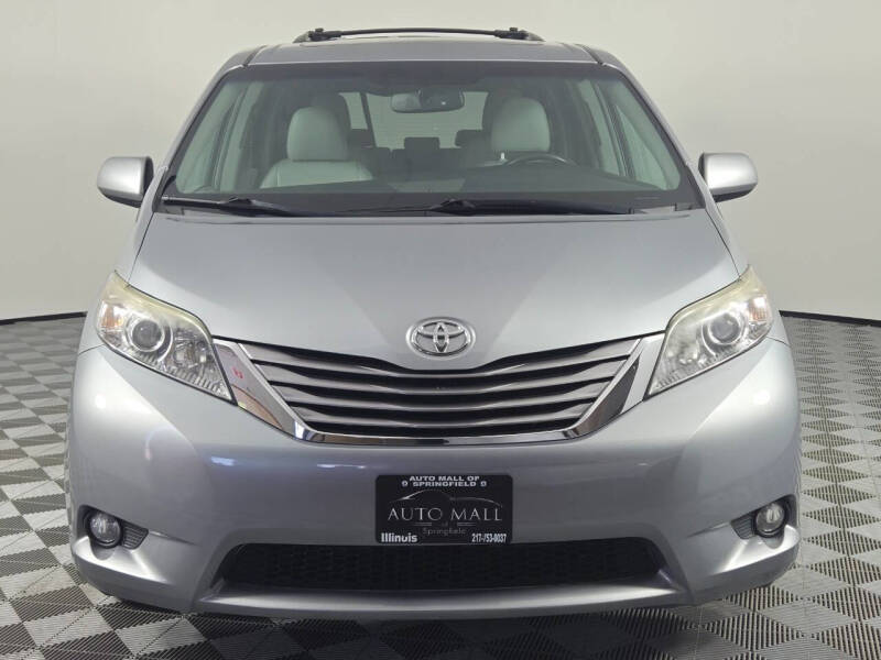2017 Toyota Sienna XLE 7-Passenger
