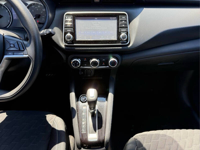 2021 Nissan Kicks S