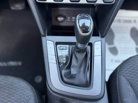 2020 Hyundai Elantra