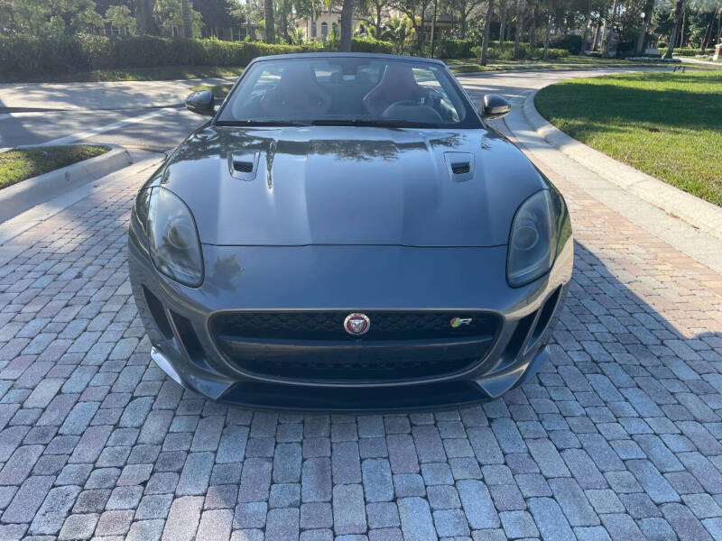 2016 Jaguar F-TYPE R