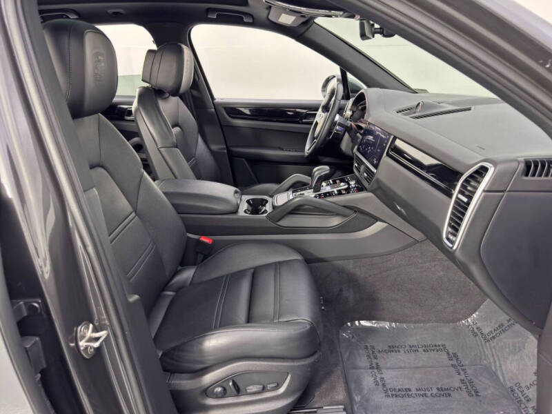 2023 Porsche Cayenne