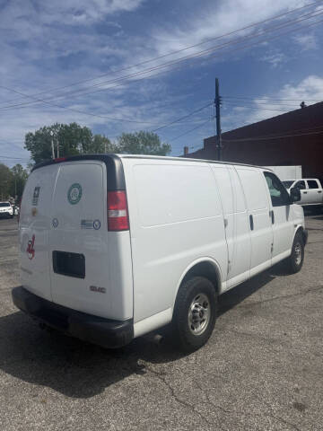 2019 GMC Savana 2500