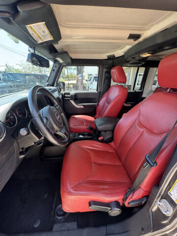 2014 Jeep Wrangler Unlimited Sahara