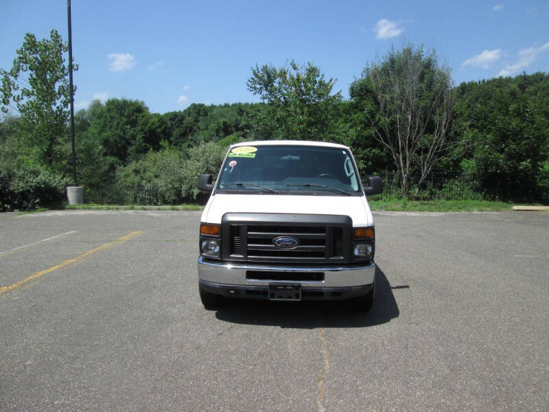 2010 Ford E-Series E-350 SD XL