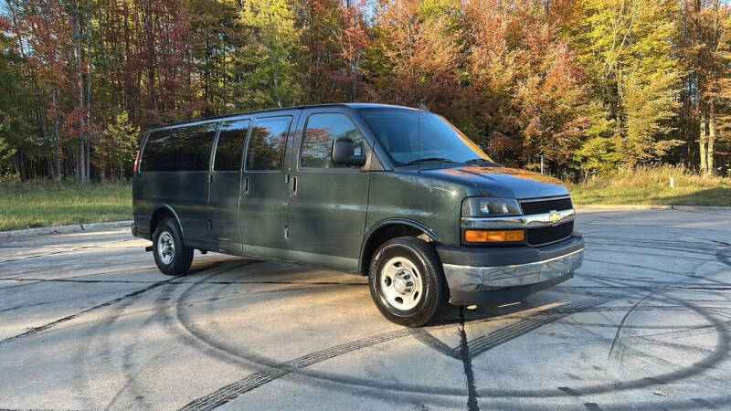2017 Chevrolet Express LT 3500