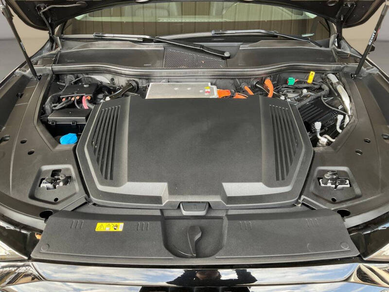 2024 Audi Q8 e-tron quattro Premium Plus