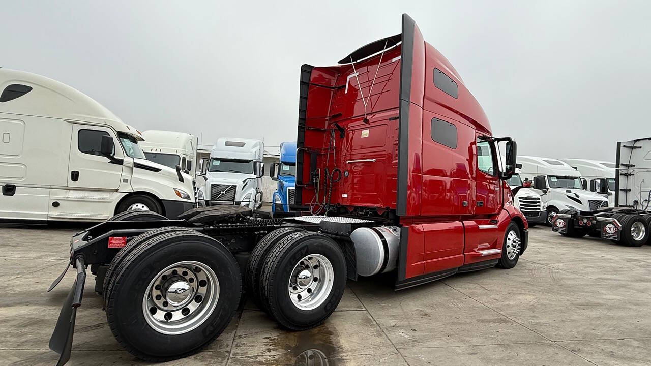 2021 Volvo VNL for sale at KING TRUCK TRAILER SALES in Bakersfield, CA