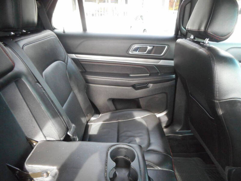 2017 Ford Explorer Sport