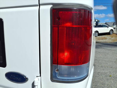 2008 Ford E-Series E-350 SD XLT