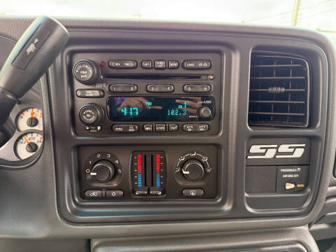 2003 Chevrolet Silverado 1500 SS