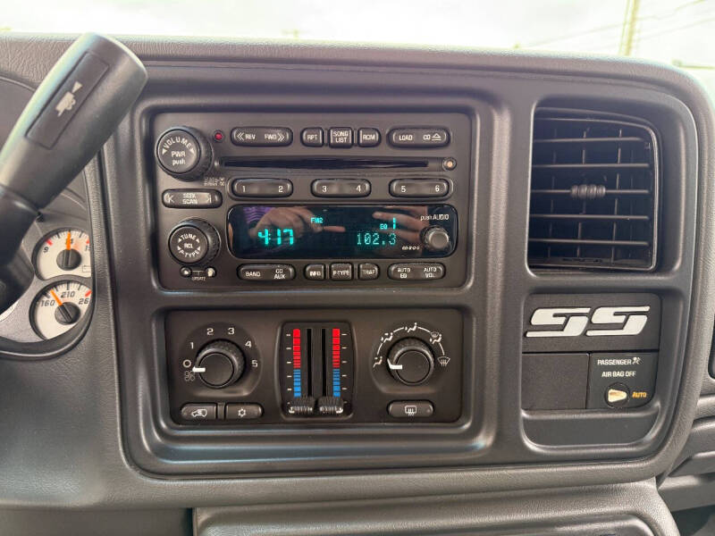 2003 Chevrolet Silverado 1500 SS