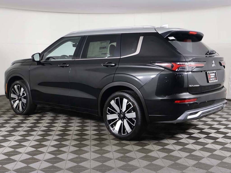 2025 Mitsubishi Outlander SEL Platinum Edition
