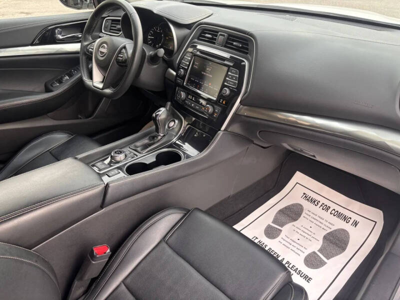 2023 Nissan Maxima 3.5 SV