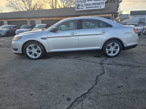 2016 Ford Taurus SE