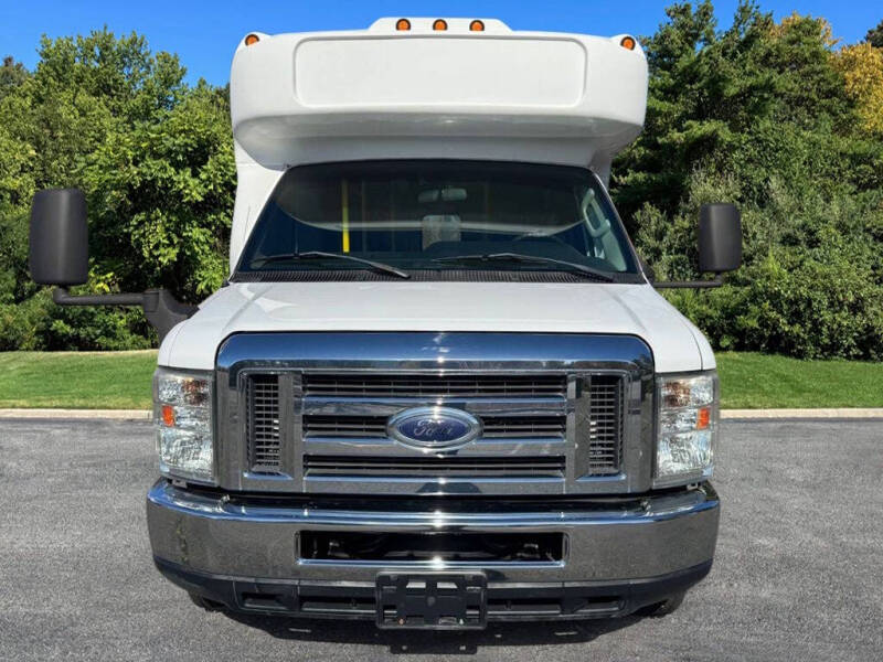 2013 Ford E-350
