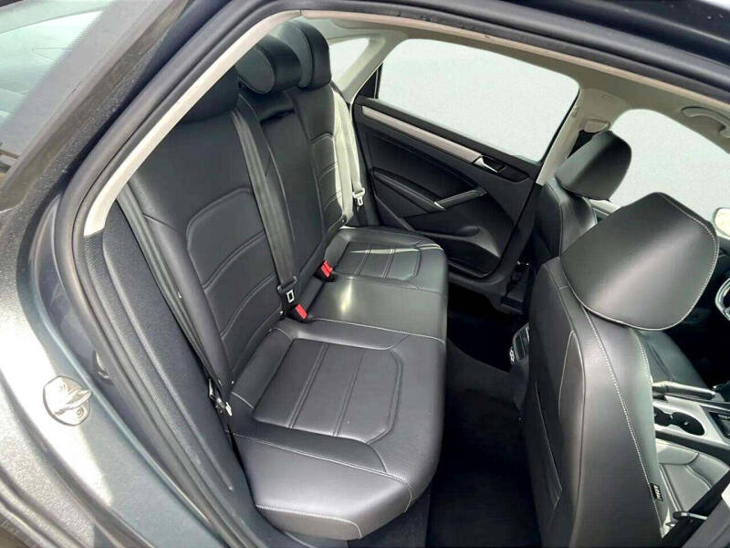 2020 Volkswagen Passat SE