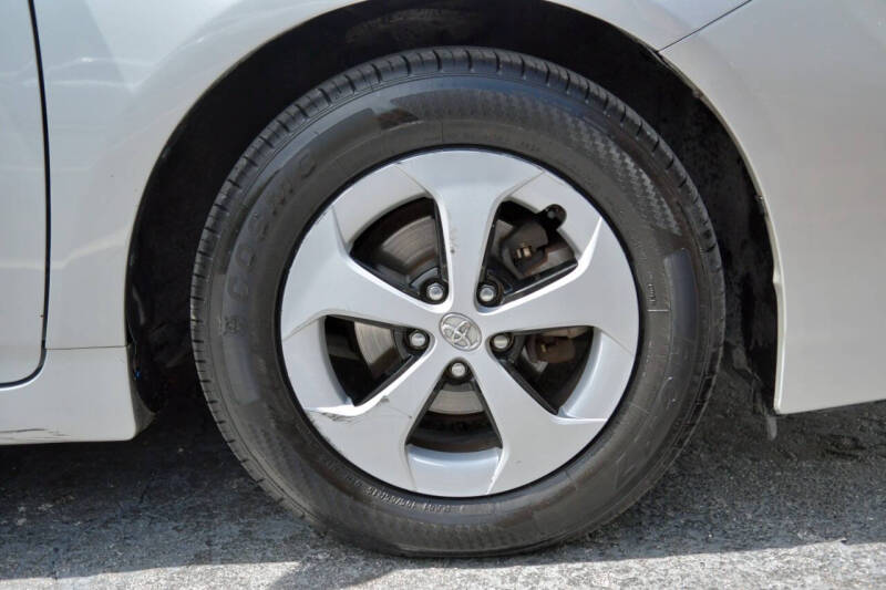 2012 Toyota Prius Three