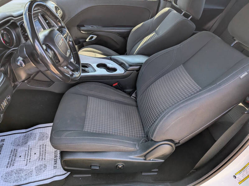 2019 Dodge Challenger SXT
