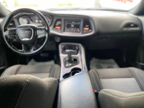 2020 Dodge Challenger SXT