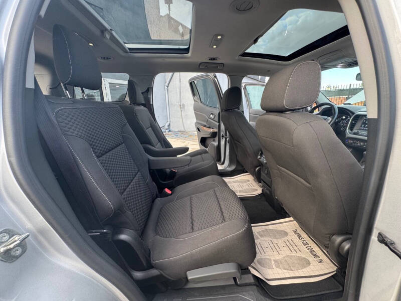 2017 GMC Acadia SLE-2