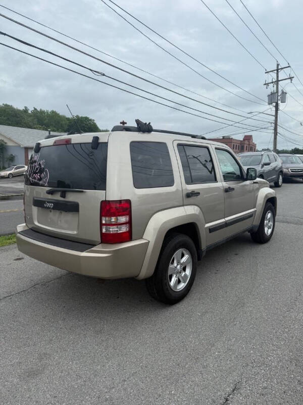 2011 Jeep Liberty Sport