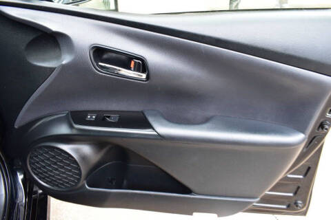 2022 Toyota Prius LE