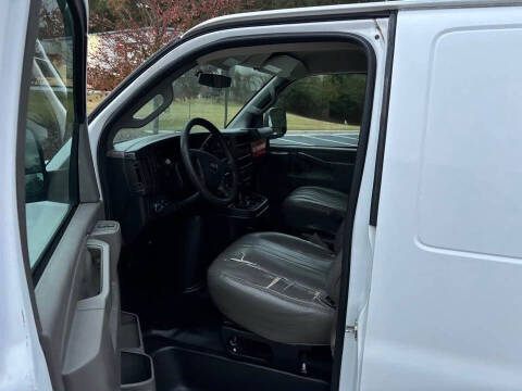 2017 Chevrolet Express 2500