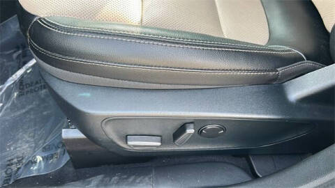 2021 Ford Escape Plug-In Hybrid Titanium