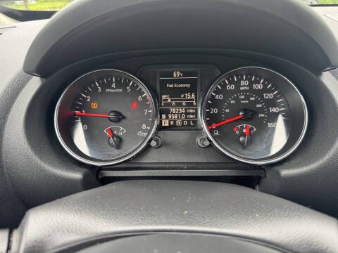 2013 Nissan Rogue SV w/SL Package