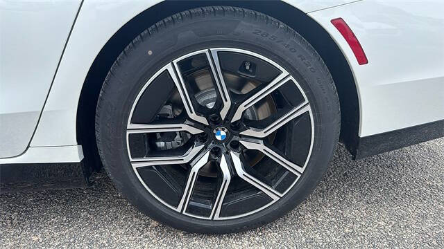 2025 BMW 7 Series 760i xDrive