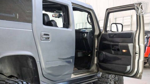 2003 HUMMER H2