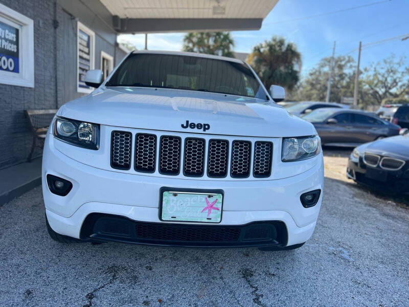 2015 Jeep Grand Cherokee Altitude photo 8