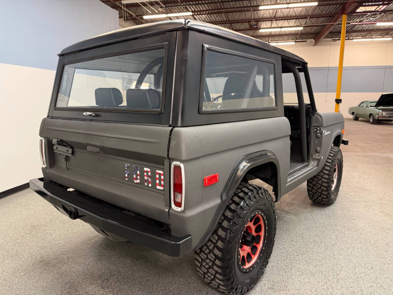 1970 Ford Bronco 25