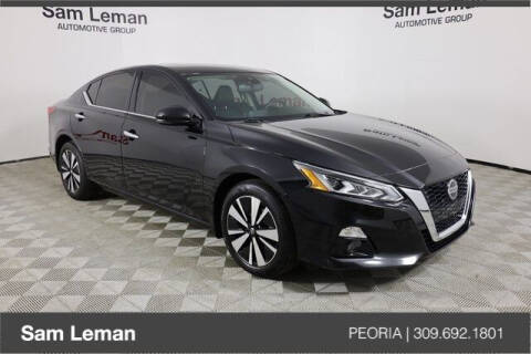 2019 Nissan Altima for sale at Sam Leman Chrysler Jeep Dodge of Peoria in Peoria IL