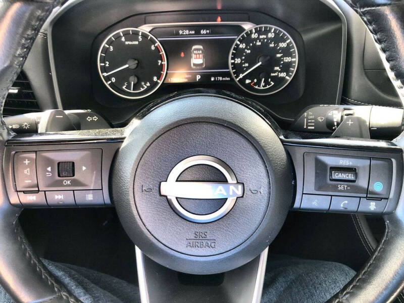 2023 Nissan Rogue SL