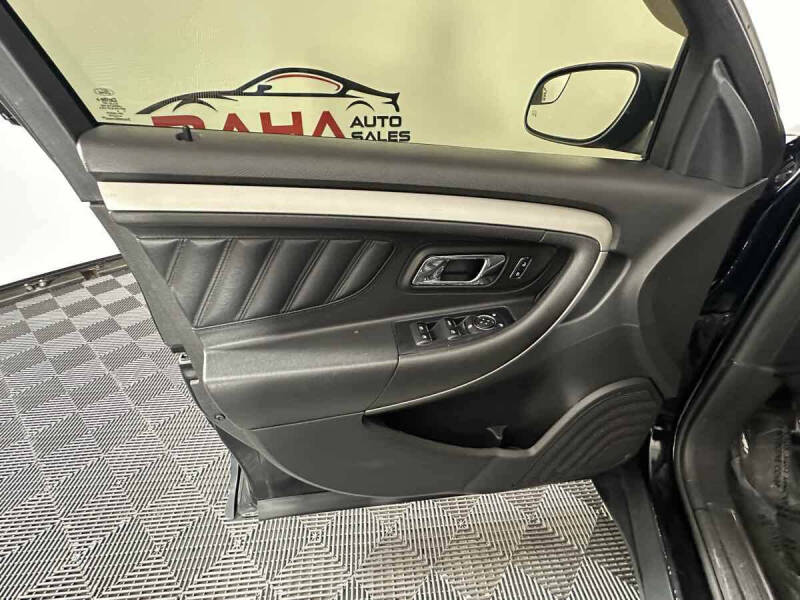 2017 Ford Taurus SEL