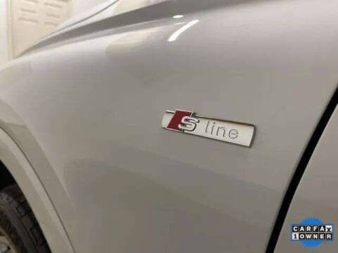 2024 Audi Q4 e-tron quattro Premium Plus 50