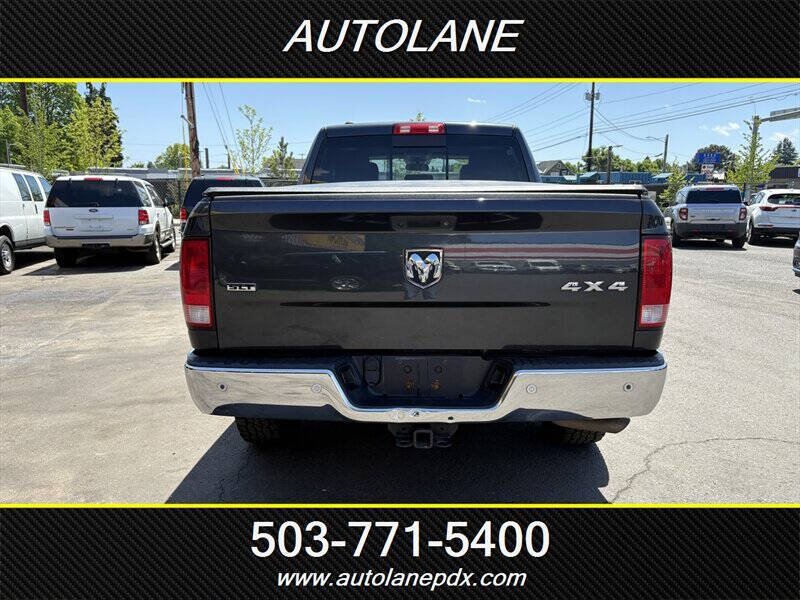 2017 RAM 1500 SLT
