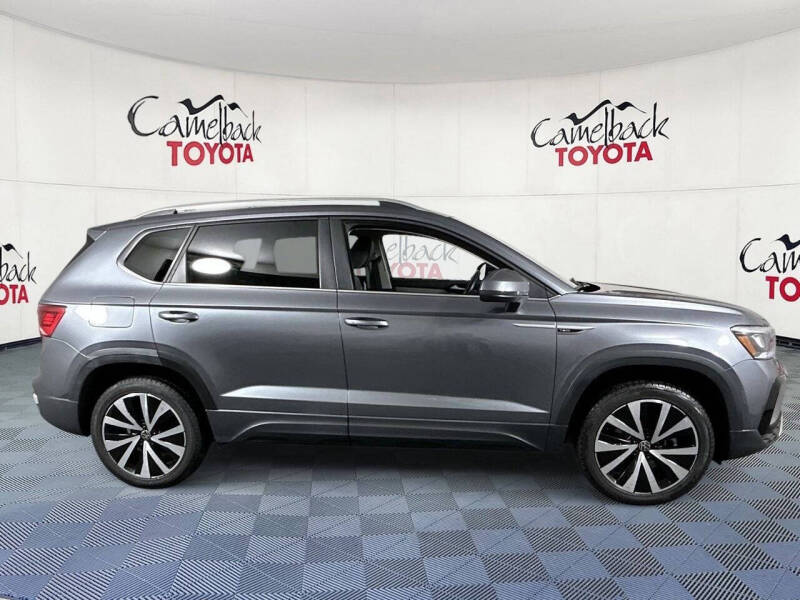 2024 Volkswagen Taos SE