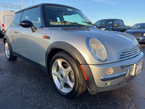 2003 MINI Cooper for sale at VIP Auto Sales & Service in Franklin OH
