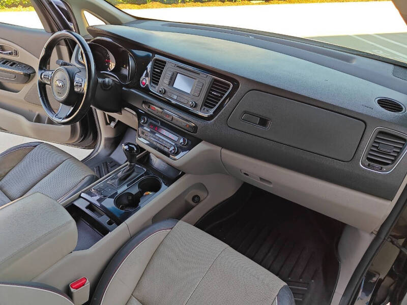 2016 Kia Sedona EX