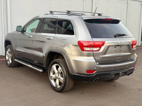 2013 Jeep Grand Cherokee Overland Summit