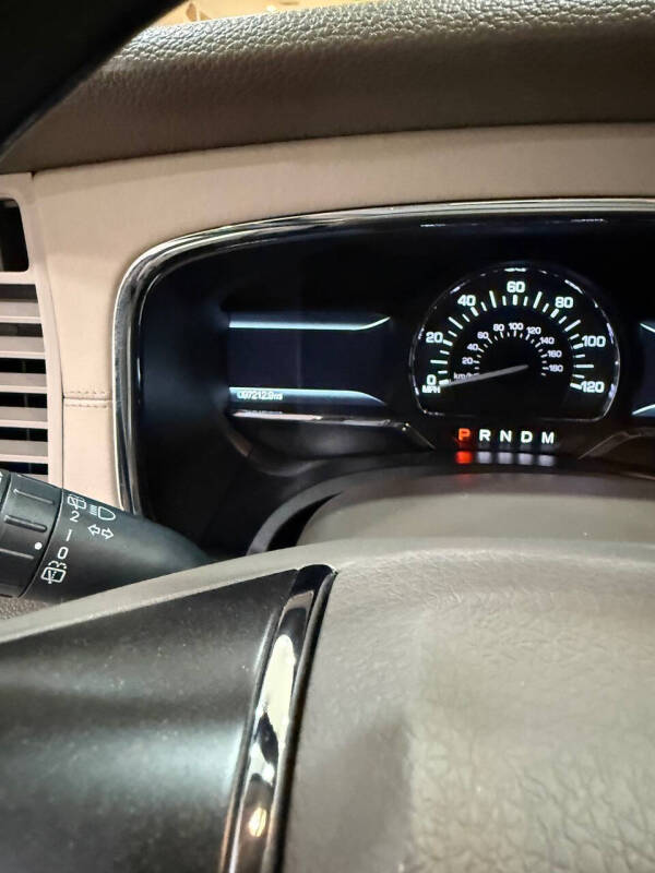 2017 Lincoln Navigator Select