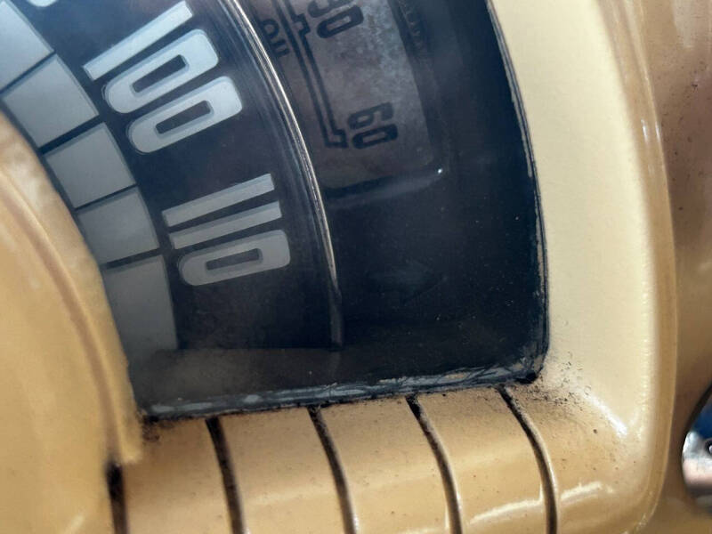 1949 Oldsmobile Futuramic 76