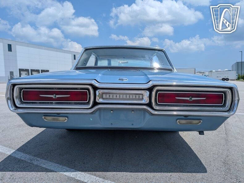 1964 Ford Thunderbird