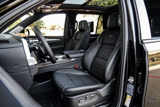 2025 Cadillac Escalade-V